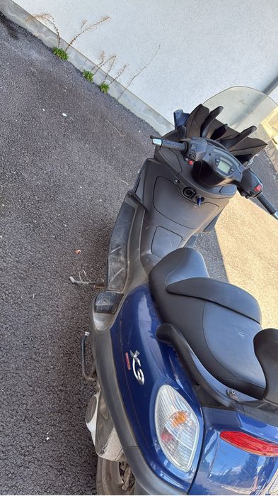 Vând scuter sau schimb cu masina