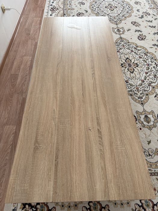 Срочно продаётся стол 2 метр