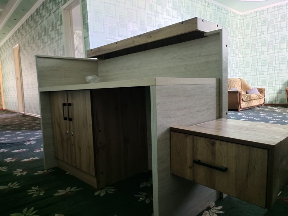 Reception stoli yangi