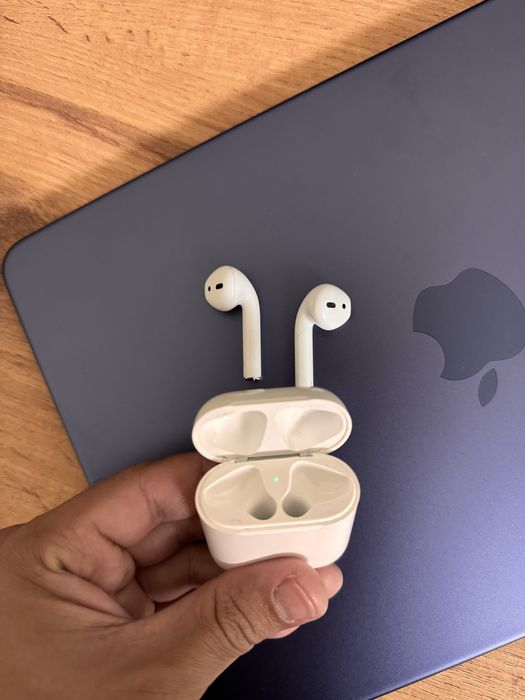 Продам Airpods 2 Оригинал