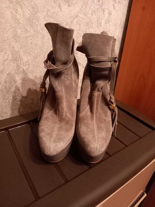 Продам полусапожки женские