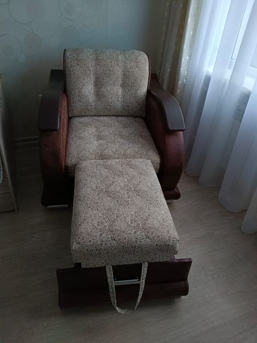 Продаётся диван и кресло