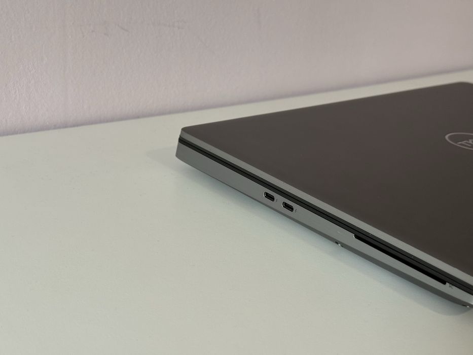15.6’Full HD IPS 500nits/RTX A3000 6GB/Core i9-11950H/Dell Precision 7560/32GB DDR4/512GB SSD