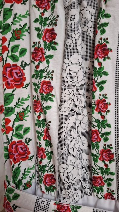 Официална рокля с шевици за момиче на 3 години