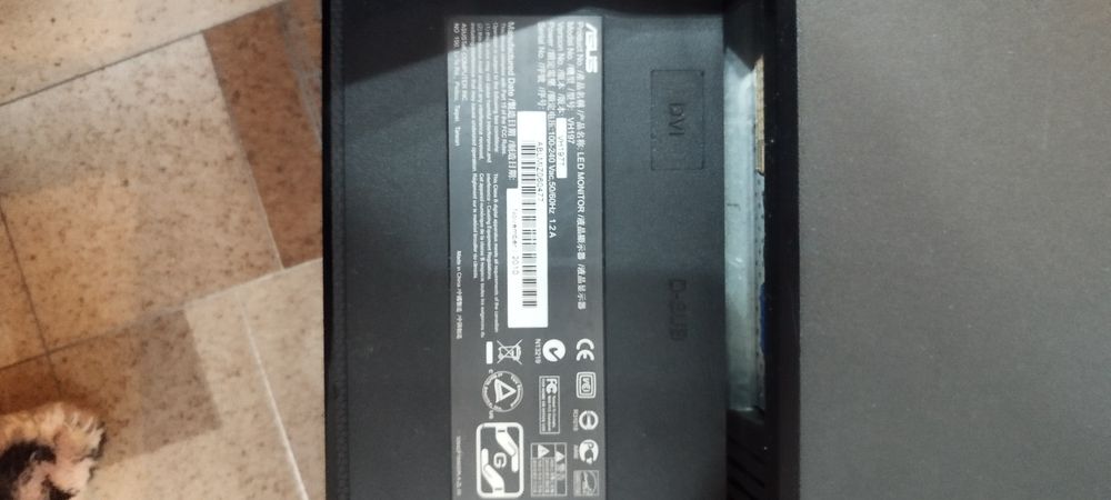 Монитор ,ASUS б/у в хорошем состоянии.