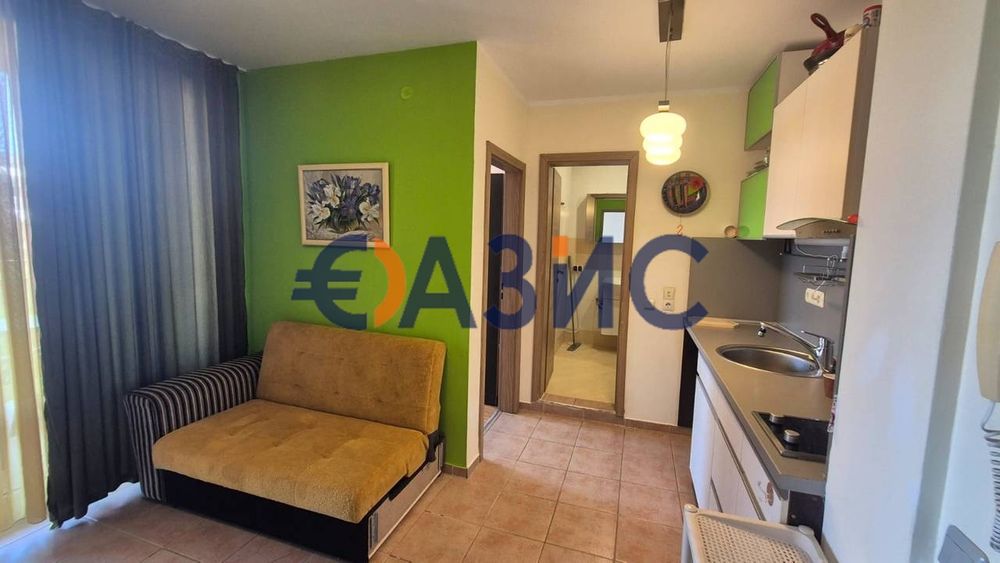 Продава се Тристаен апартамент в к.к. Слънчев бряг - 65 кв.м за 1154 €/кв.м - Снимка #12