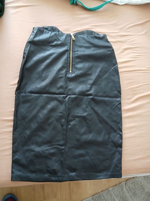 Дамски поли и панталони