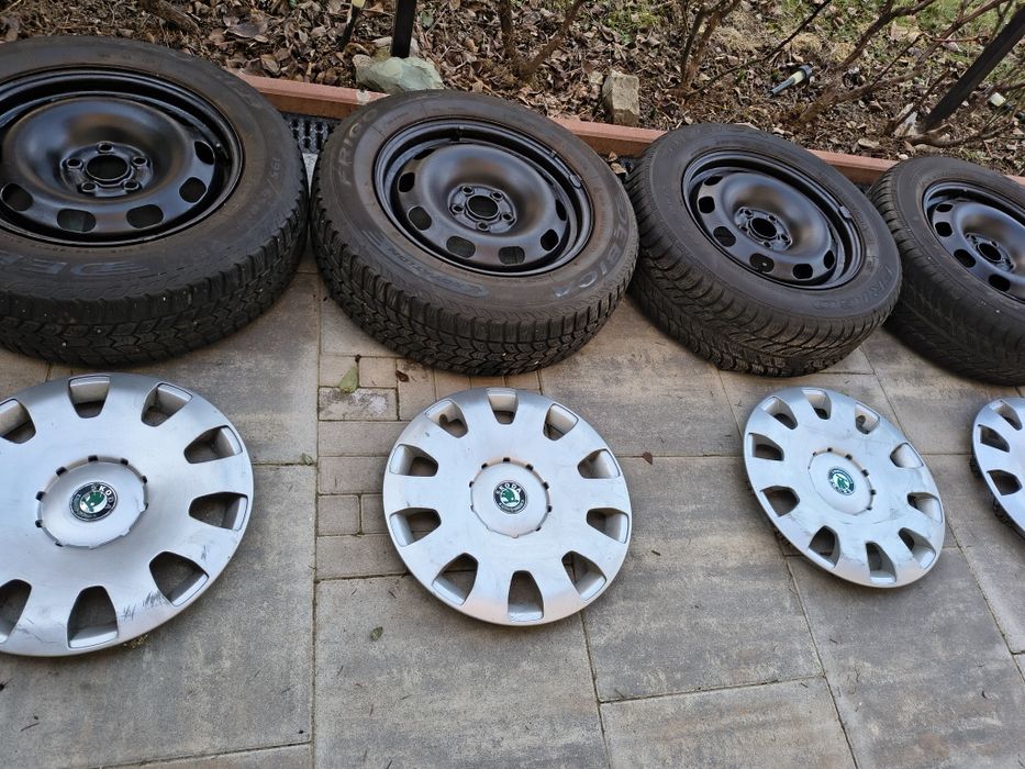 Jante de tabla, anvelope și capace, originale Skoda Octavia 1