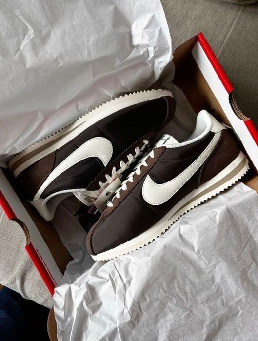 Продам новые Nike Cortez Brown