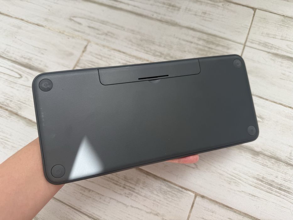 Bluetooth клавиатура logitech