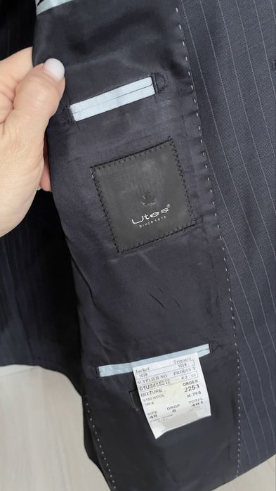 Продам мужской костюм