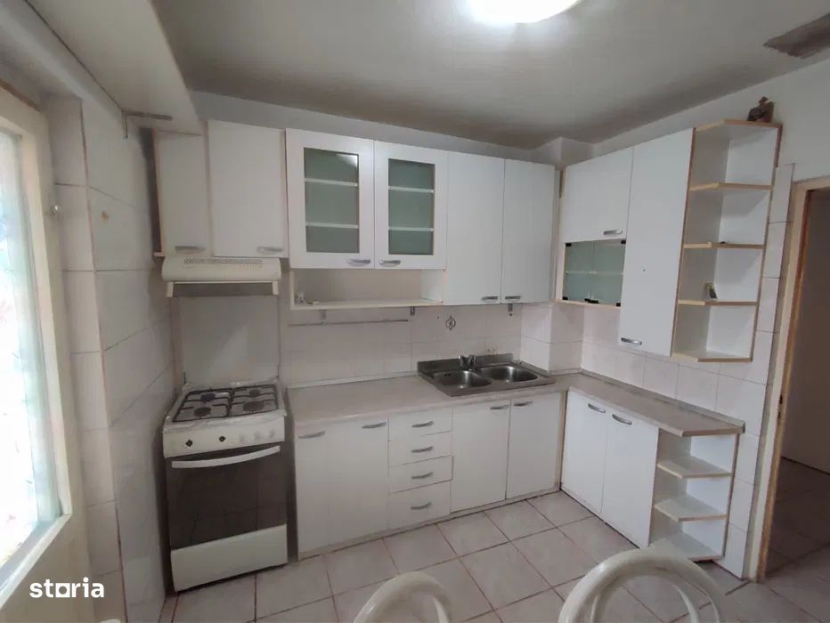 Apartament doua camere decomandate, zona gara.