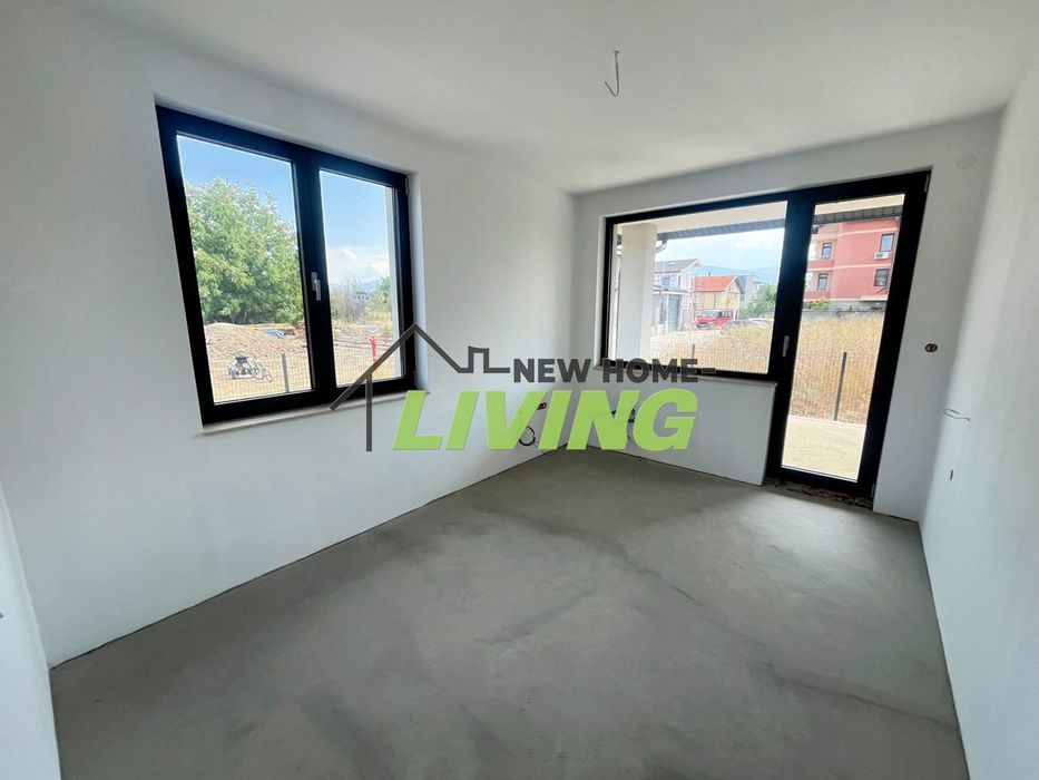 Продава се Къща в Пловдив, Остромила - 380 кв.м за 573 €/кв.м - Снимка #3