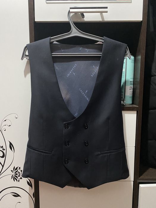 Salvarini тройка костюм