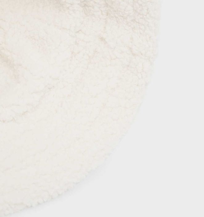 Шапка с две лица UGG