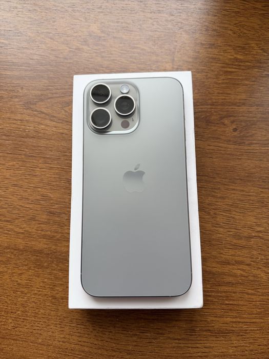 Iphone 15 pro max 256 GB Natural Titanium