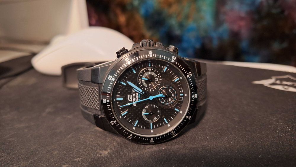 Часовник Casio Edifice EF-552PB-1A2VEF