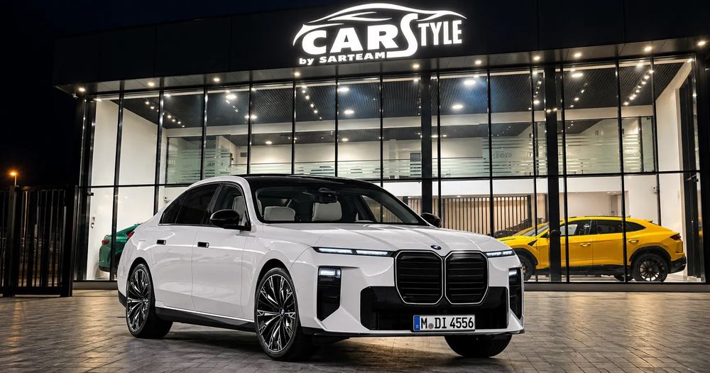 BMW Seria 7 140.000Eur+Tva/M Sport Pro/Tv/Bowers/Masaj/Ventilatie/Sky/Far Cristal