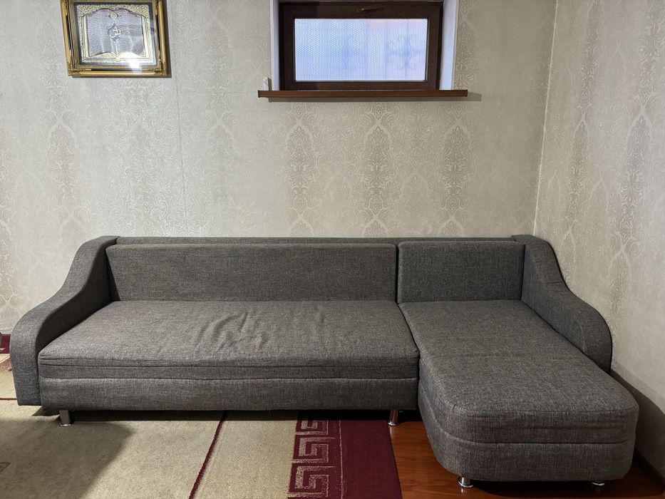 Срочно продается раздвижной диван