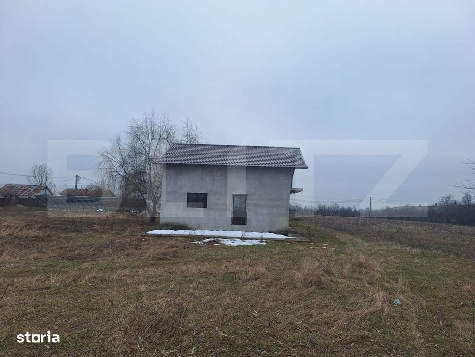 Lazuri casa indiciduala la rosu