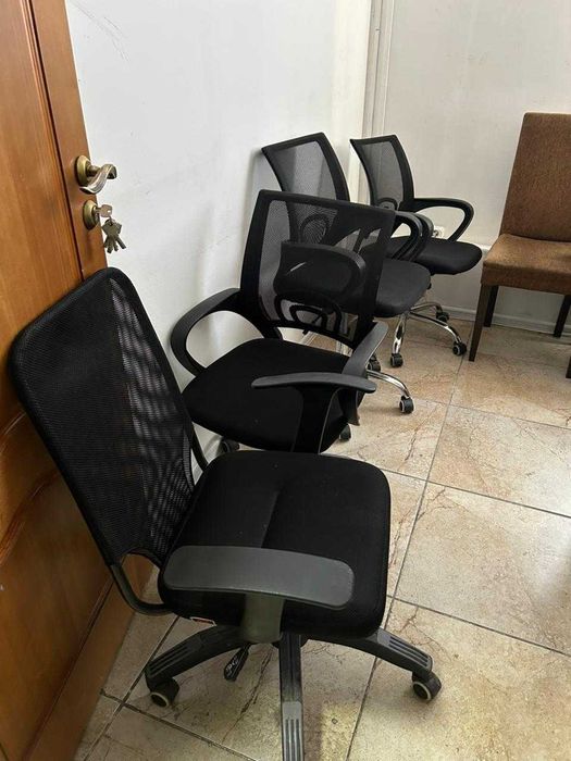 Продаем офисную мебель б/у