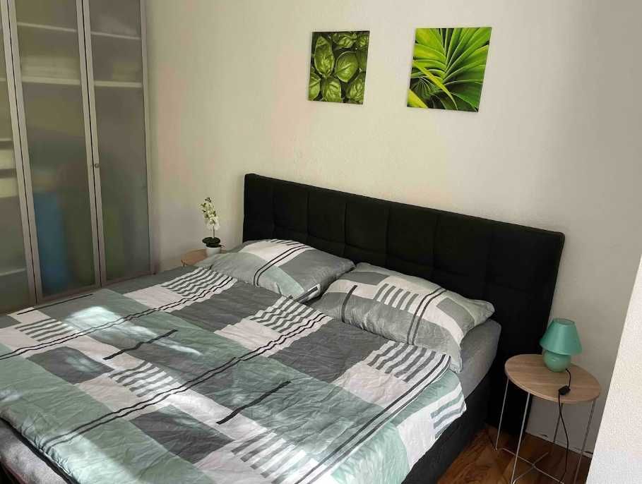 Дава се под наем Тристаен апартамент в Пловдив, Мараша - 100 кв.м за 275 € - Снимка #2