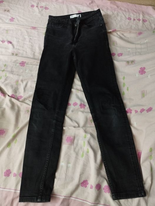 Дамски дънки на ZARA