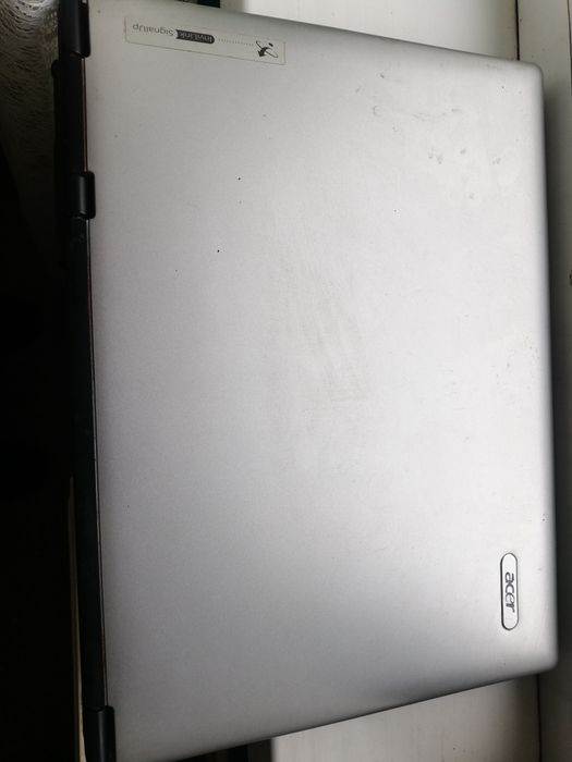 Vând laptop acer