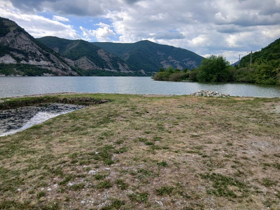 Loc de pescuit Sviniţa
