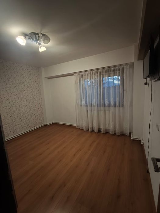 Apartament 3 camere, central