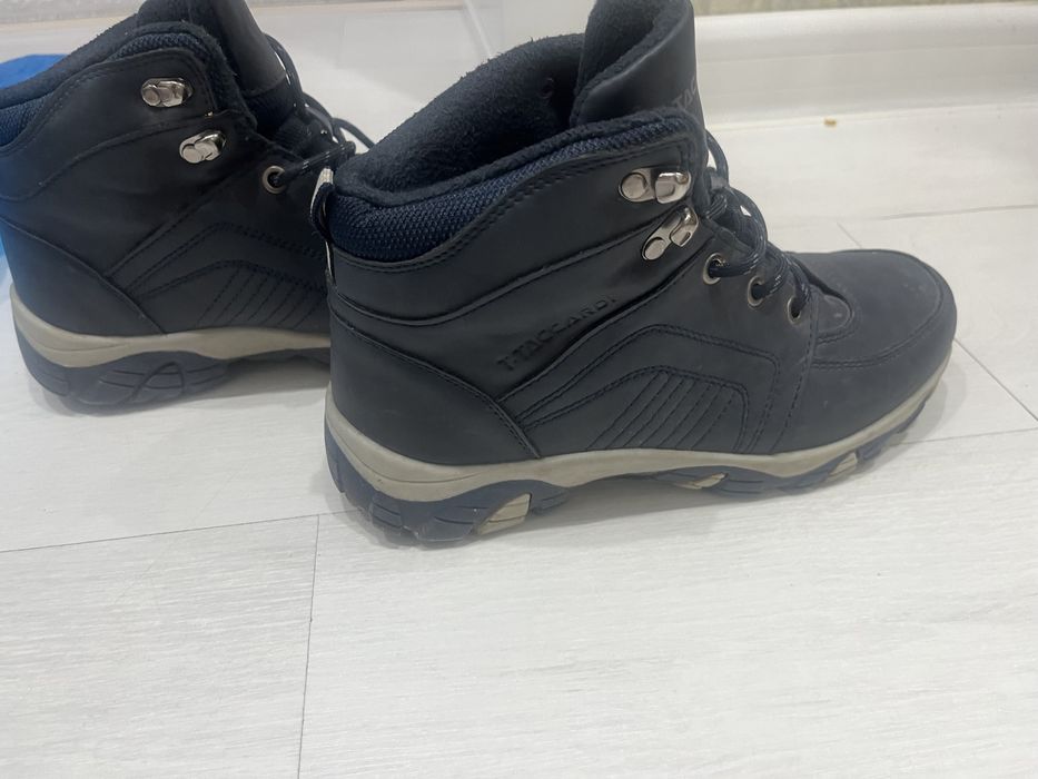 Продам осень- зима обувь