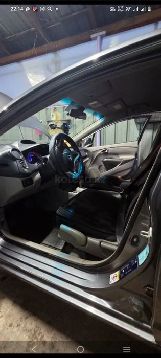 Honda insight 2009  продам