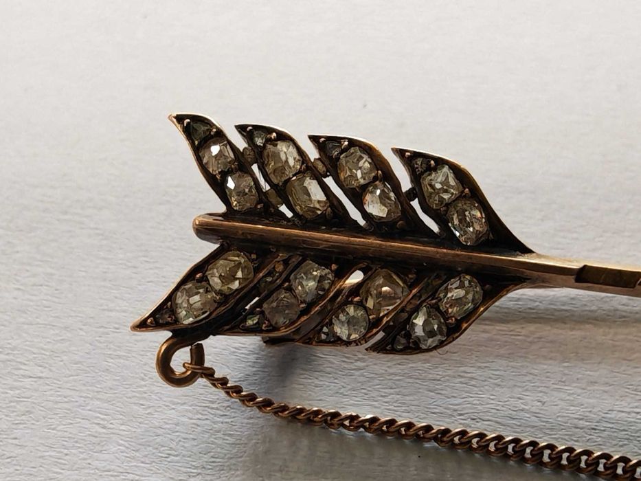 ***АНТИКА С ДИАМАНТИ*** Златна брошка Навахо