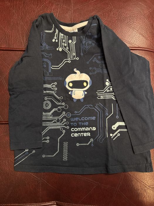 Подарявам детски и бебешки дрехи