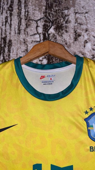 Футболна Тениска на Бразилия Неймар М размер