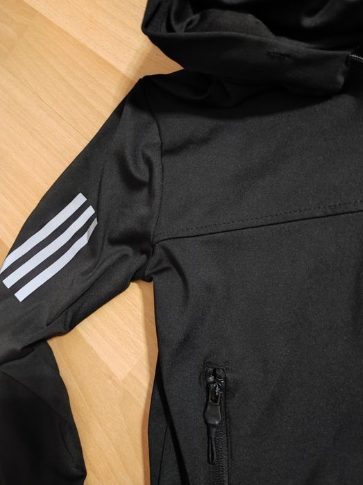 Горнище adidas  размер  128 черен цвят