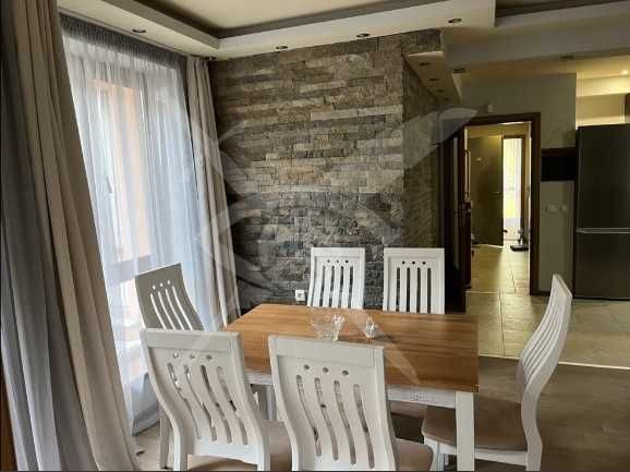 Продава се Тристаен апартамент в Бургас, Възраждане - 96 кв.м за 2136 €/кв.м - Снимка #1