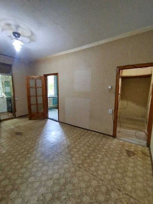 Продается 1в2/2/4 Массив Феруза Ор-р Согдиана Балкон 1,5х3 Без ремонта