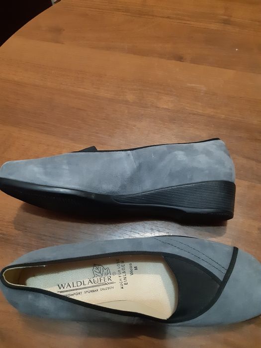 Продам туфли осенние