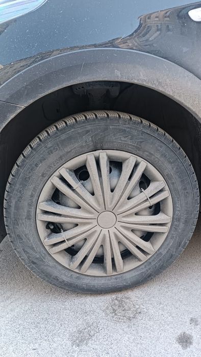 Продам шины комплект с дисками