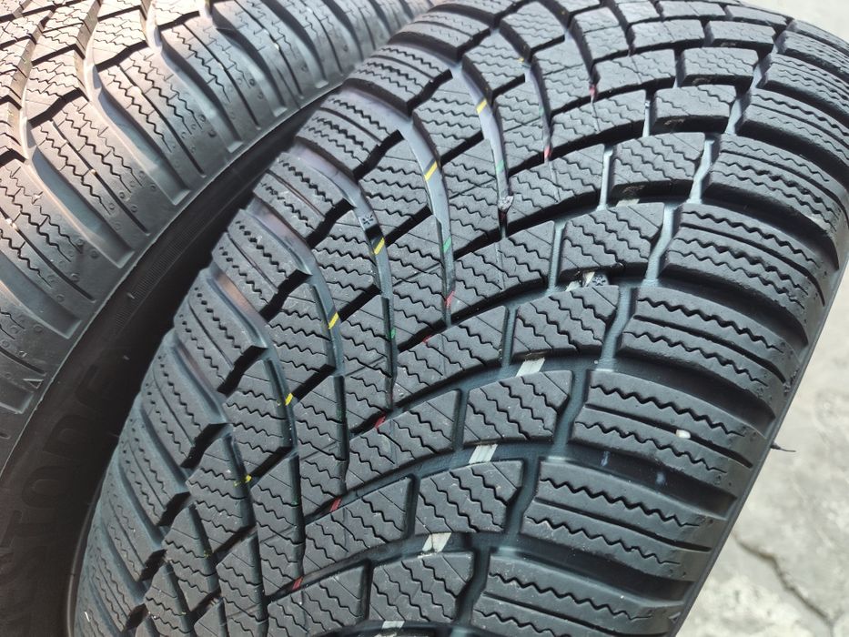 205/50/17" 4бр Bridgestone blizzak lm005,dot1423,7mm