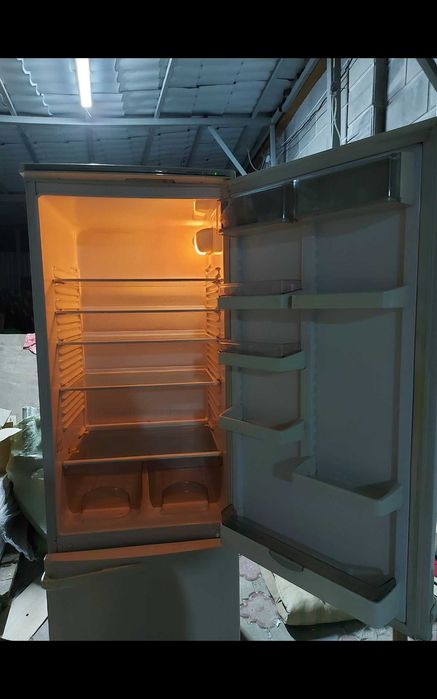 Продам холодильник Атлант