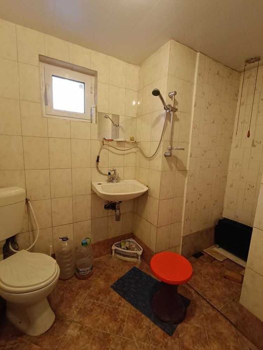 Двустаен апартамент с гараж - кв. Колю Фичето