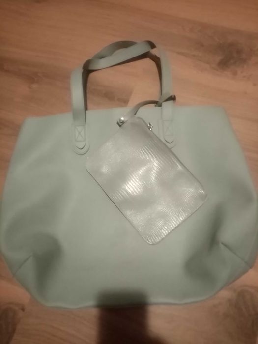 Дамска чанта на Еивън