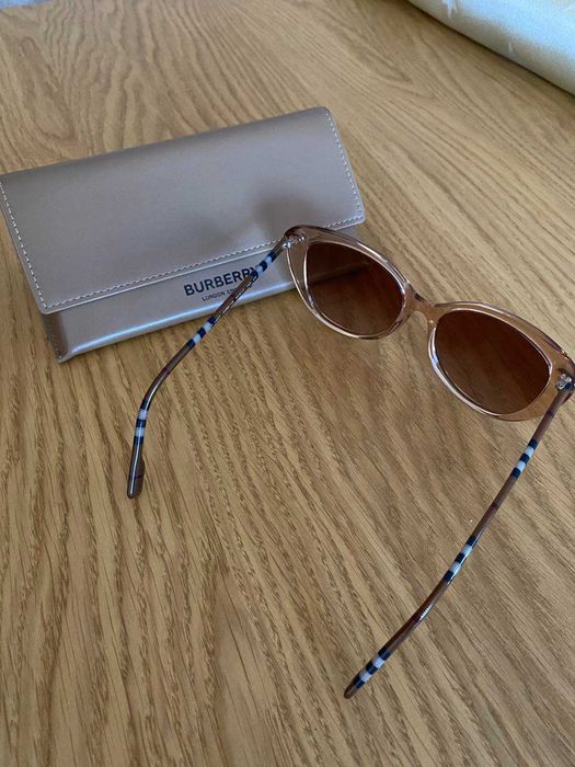 Оригинални слънчеви очила Burberry