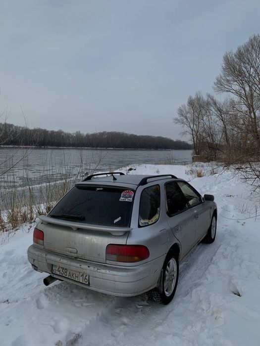 Продам машину subaru impreza 1995