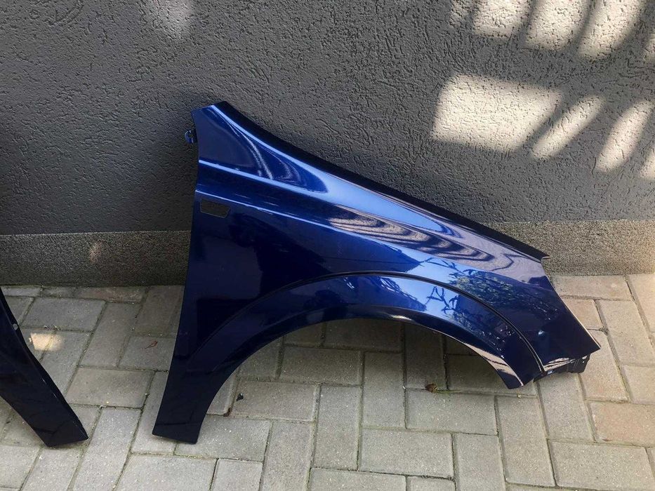 Aripa Fata Dreapta Opel Astra H 2004-2010 Vopsita Albastru