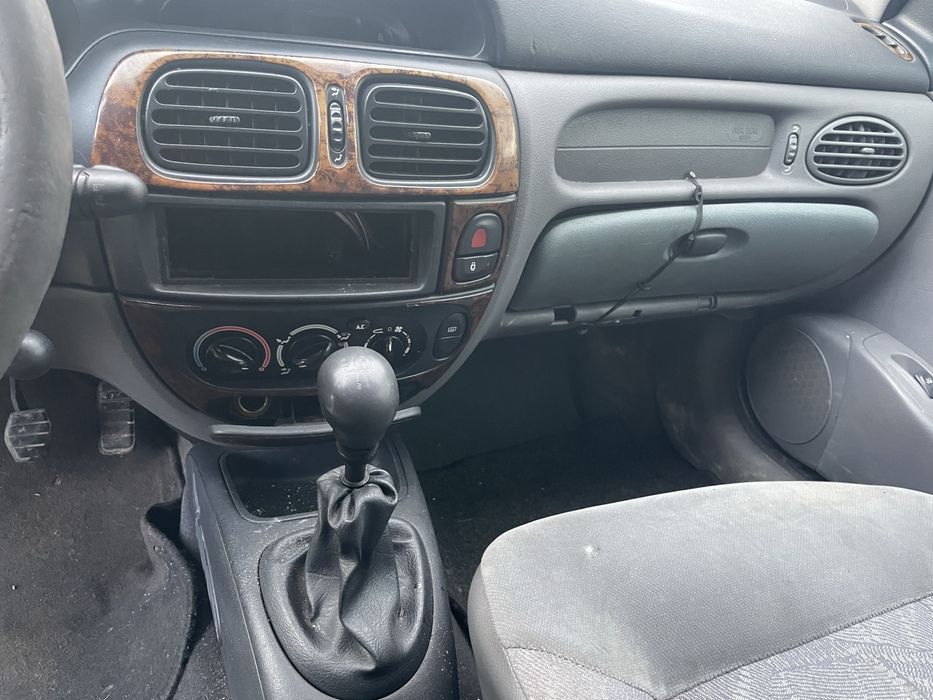 Renault Megane на части