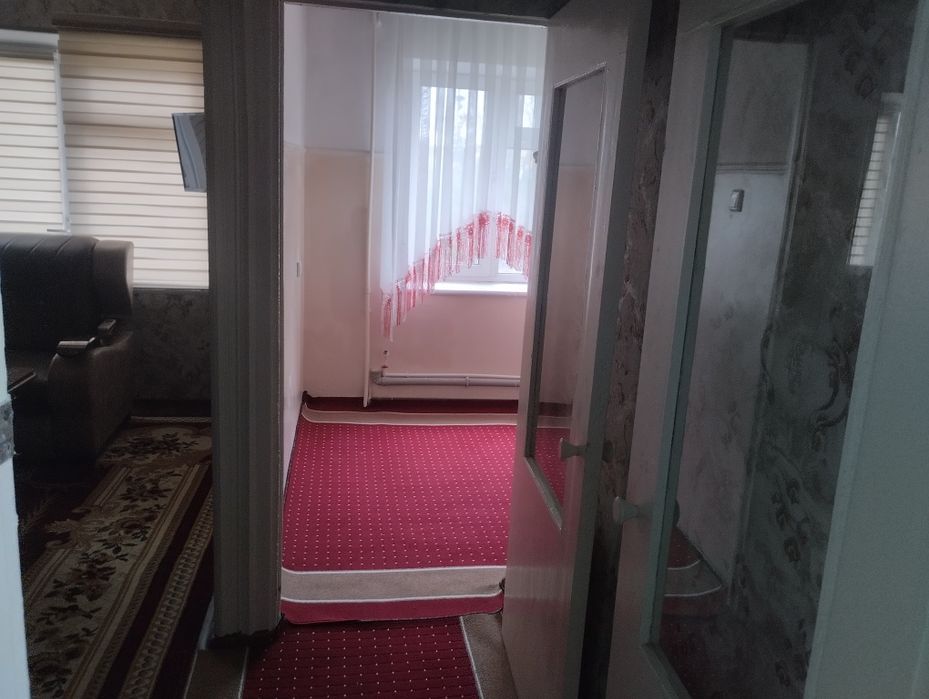 Assalomu alaykum kirgili 24 maktab roparasida 2 xonali uy