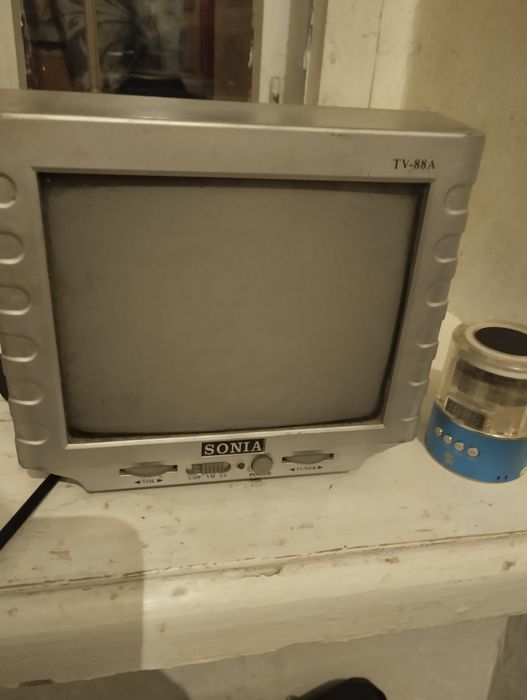 Телевизор магнитолы продам недорого